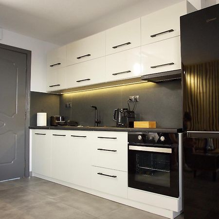 Kiriakos Apartment Каламата Екстер'єр фото