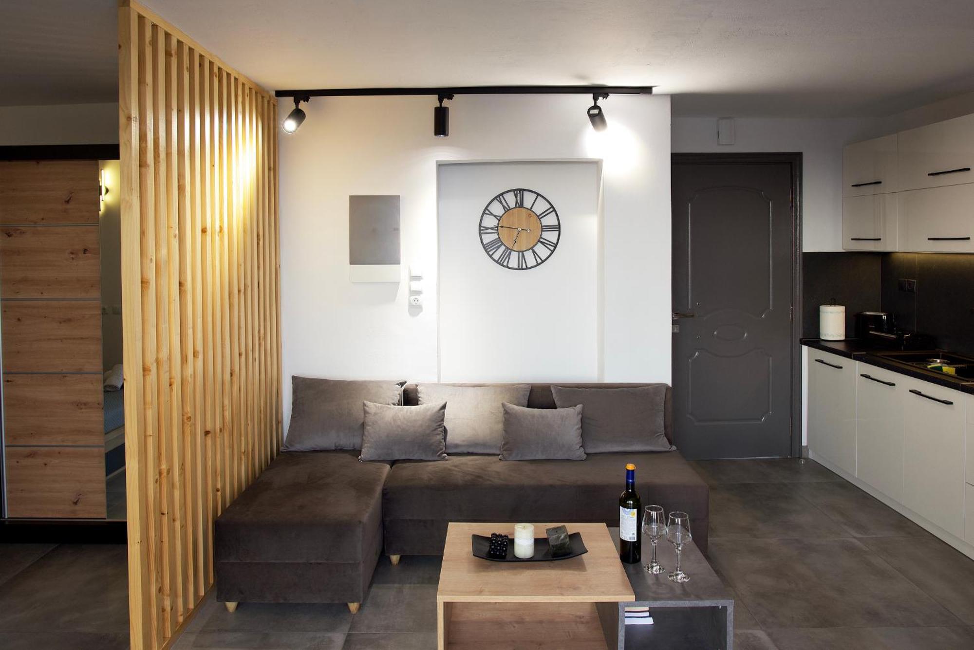 Kiriakos Apartment Каламата Екстер'єр фото