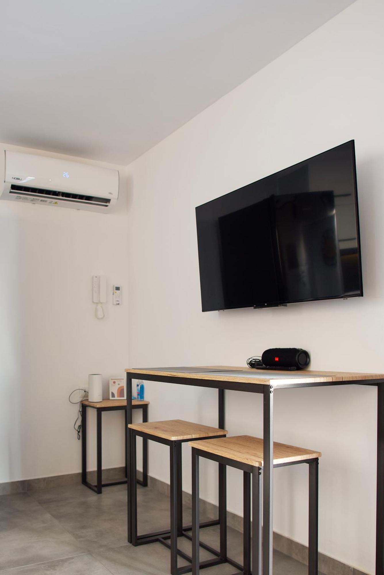 Kiriakos Apartment Каламата Екстер'єр фото
